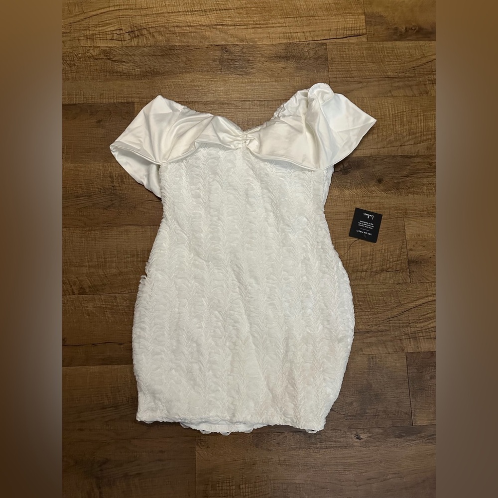 Lulus Quite Delightful White Lace Off-the-Shoulder Bodycon
Mini Dress - Picture 4 of 5